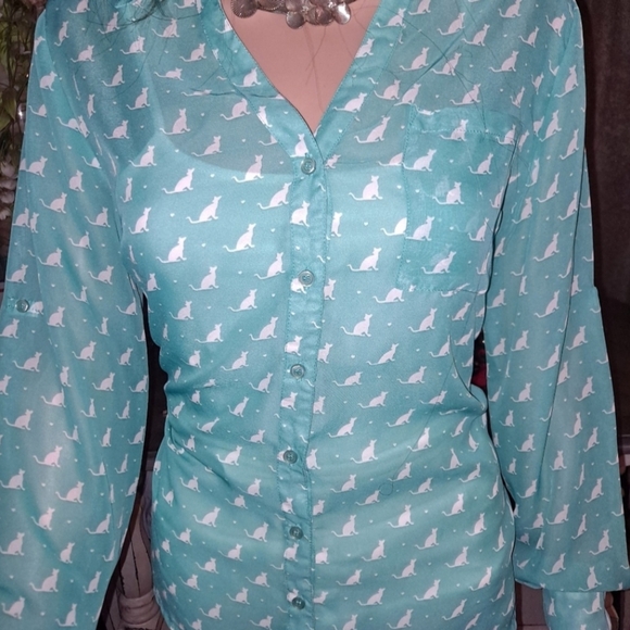 Salon Studio Tops - White Cat 🐱 Print Teal Blouse